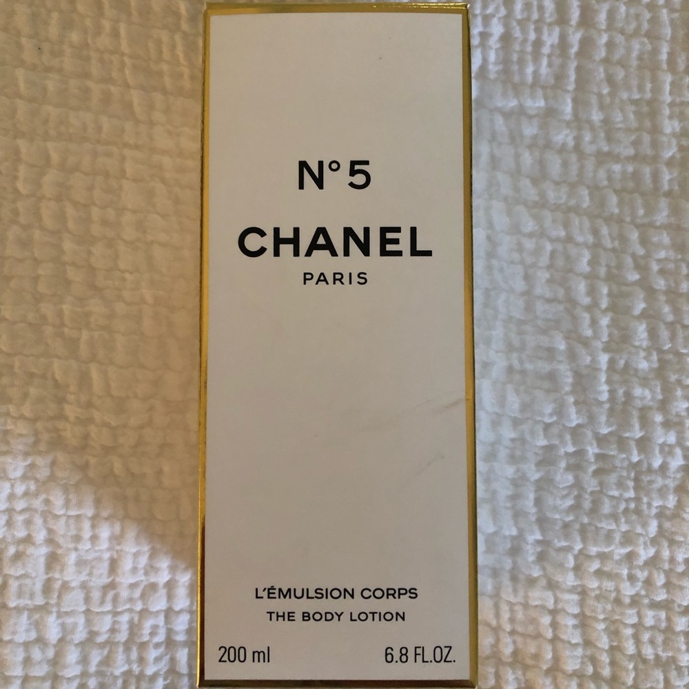 No5 Chanel Paris